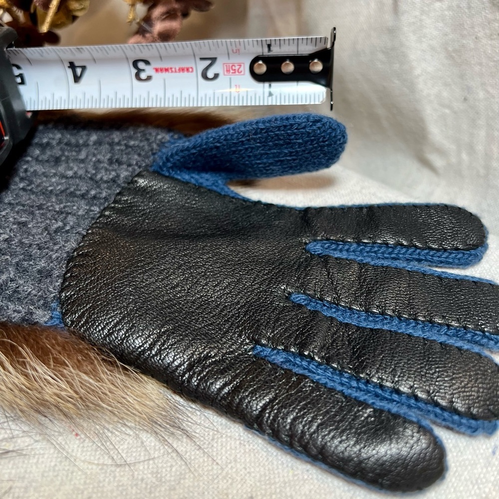 Moncler Wool, Cashmere, Marmot Fur Gloves Made in Italy Blue Grey NWT - Picture 13 of 14